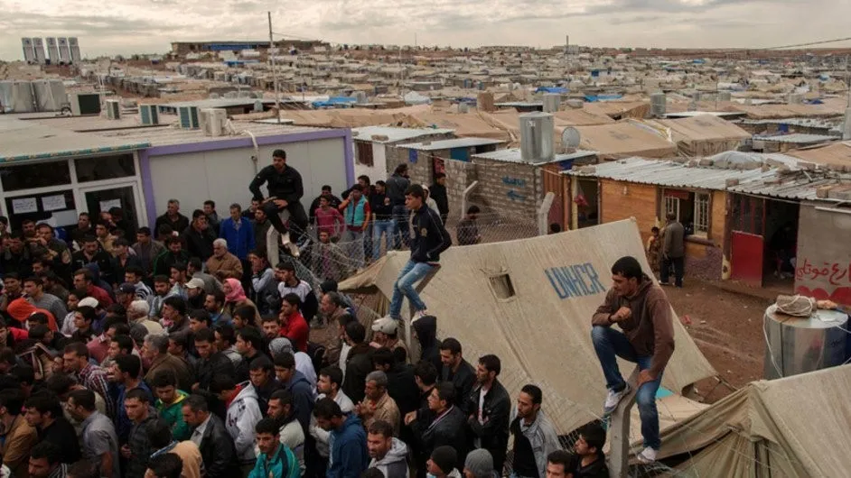 حكومة إقليم كردستان تستعد لترحيل ثاني دفعة من اللاجئين السوريين لمناطق "الإدارة الذاتية"