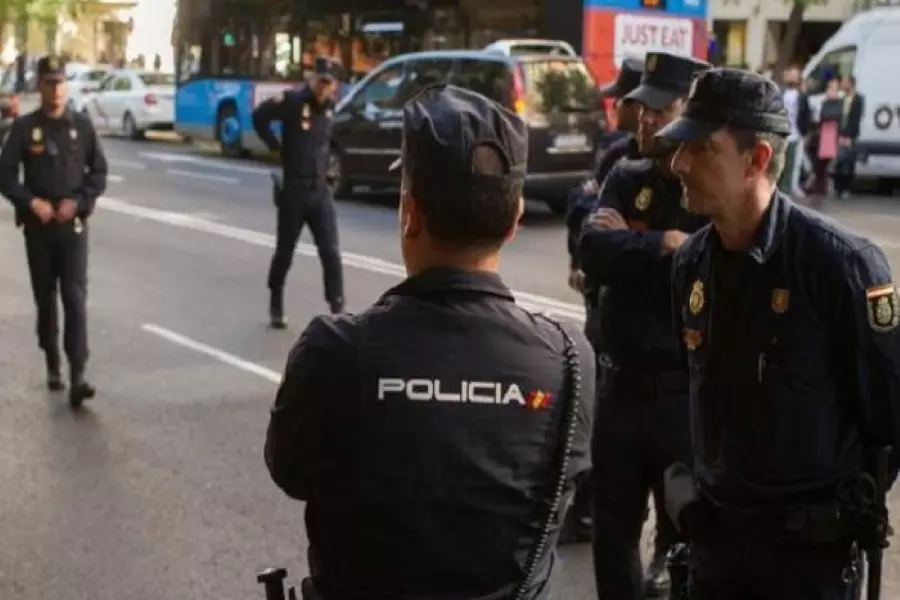 الشرطة الإسبانية توقف سوري بتهمة تمويل داعشيين كي يتمكنوا من العودة إلى أوروبا