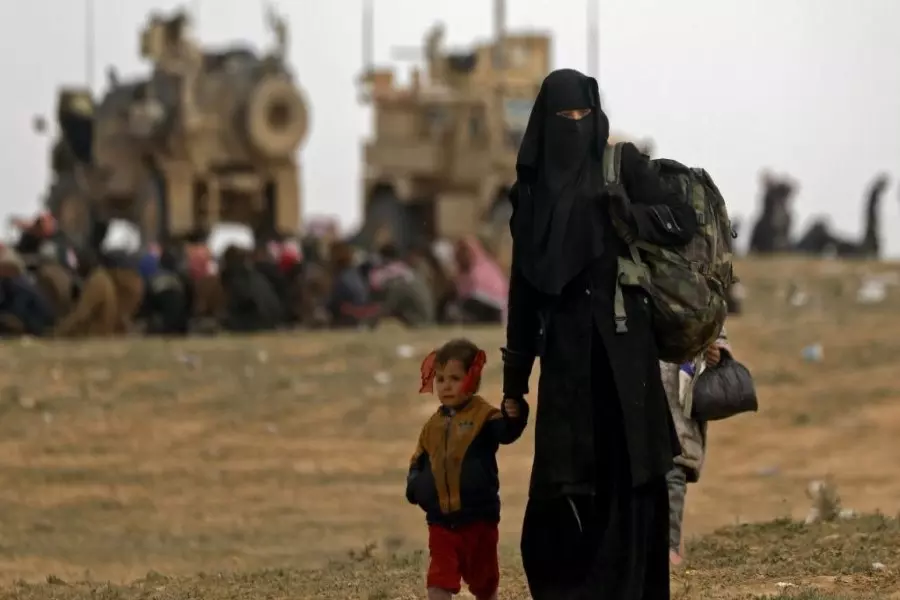 محكمة فرنسية ترفض إعادة نساء داعش وأطفالهن من سوريا