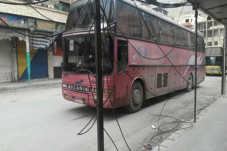 عشرات الحافلات تتجهز للدخول الى المدن الاربعة لإخراج المقاتلين والمدنيين