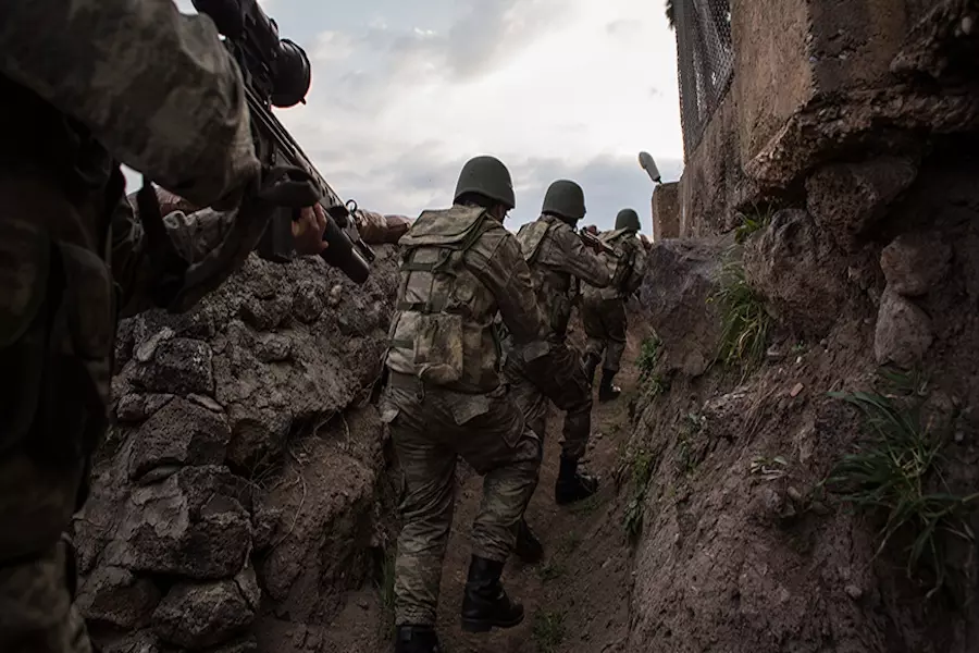 تركيا تقترب من اطلاق “درع الفرات ٢” في ريف حلب الشمالي بالتزامن مع انتشارها في ادلب