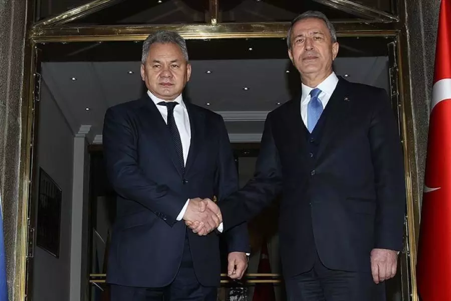 وزيرا الدفاع التركي والروسي يبحثان هاتفياً ملف تهدئة الأوضاع بإدلب