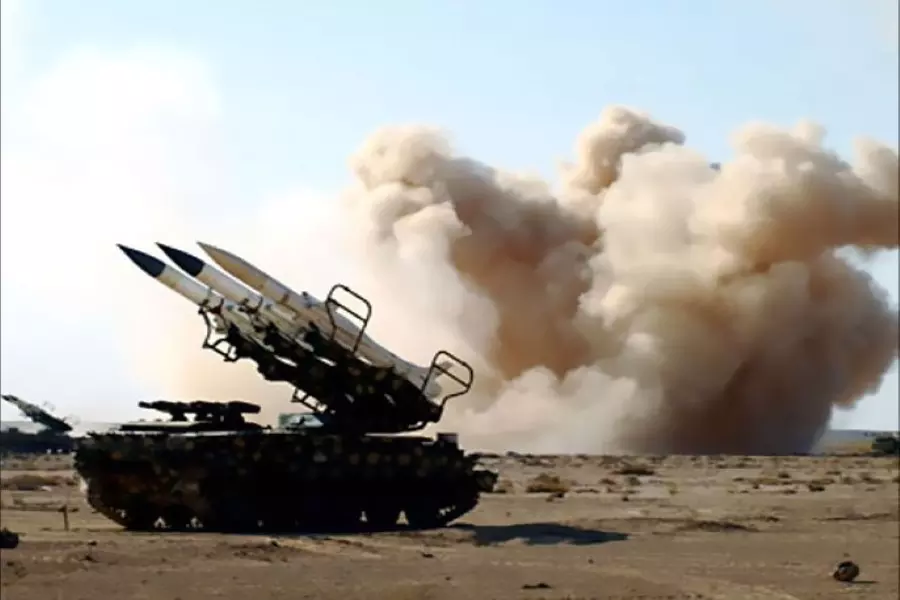 إسرائيل تدمر "بطاريات صواريخ" لنظام الأسد ردا على سقوط صاروخ في "النقب"