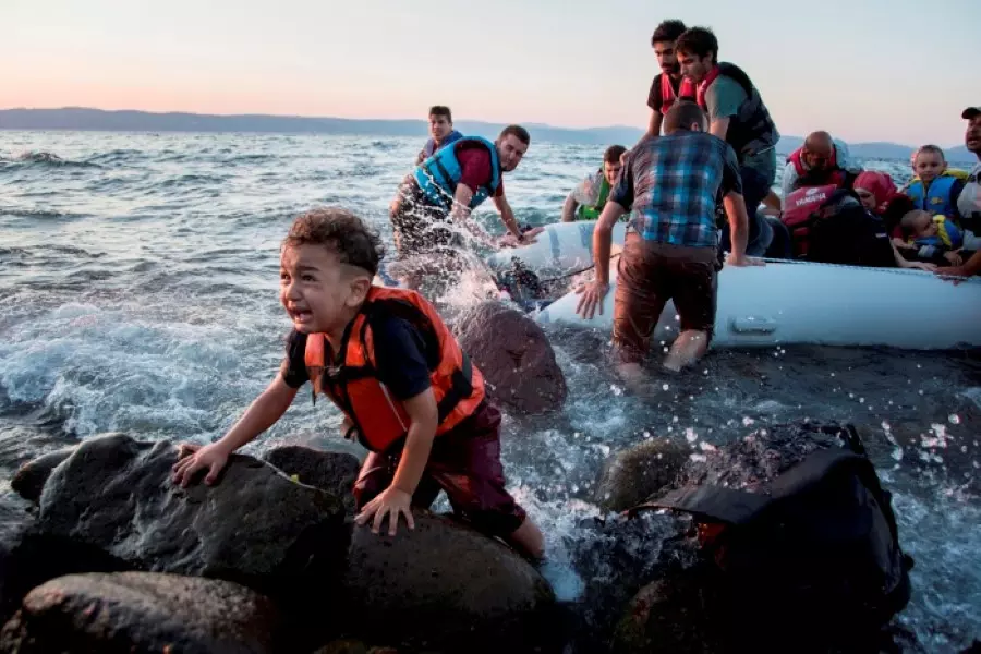 انقاذ 11 سوري في سفينة صيد ايطالية في بحر الأدرياتيكي