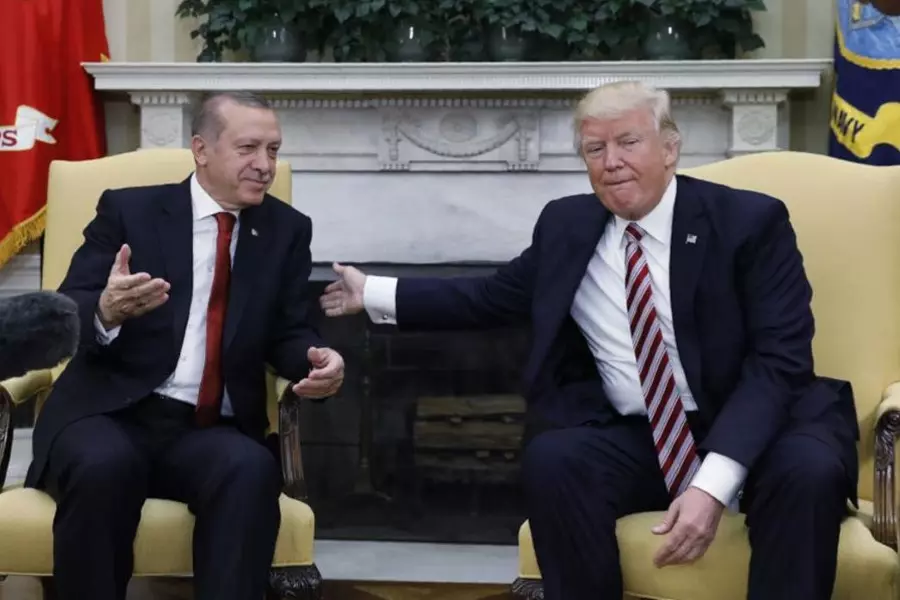 لقاء ساخن بين أردوغان وترامب غداً و "الملف السوري وإس 400" أبرز الملفات