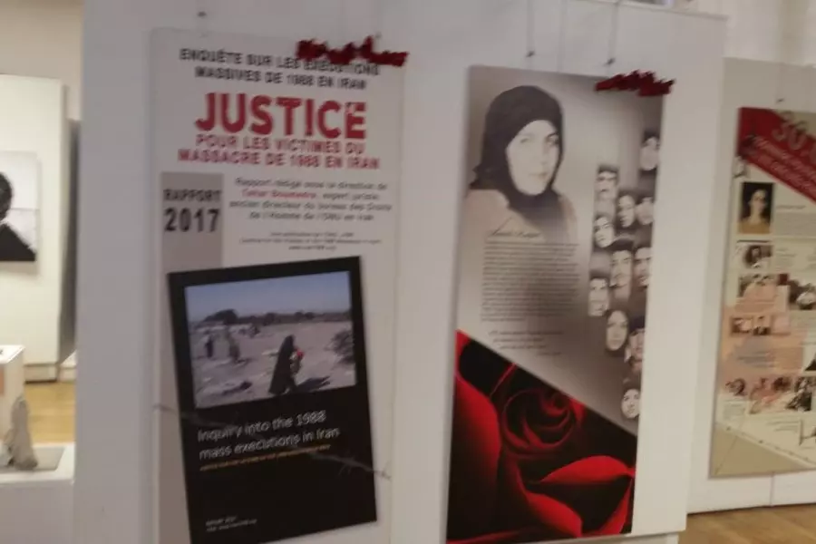 معرض صور في باريس يوثق إعدام 30 ألف سجین إیراني