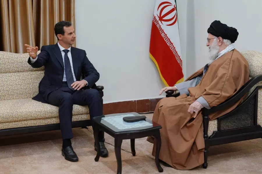 وزير إيراني: ظريف لم يكن يعلم بزيارة "بشار الأسد" لطهران