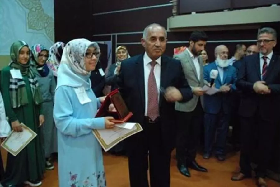 طالبة سورية تحصل على المرتبة الثانية في مسابقة القرآن بتركيا
