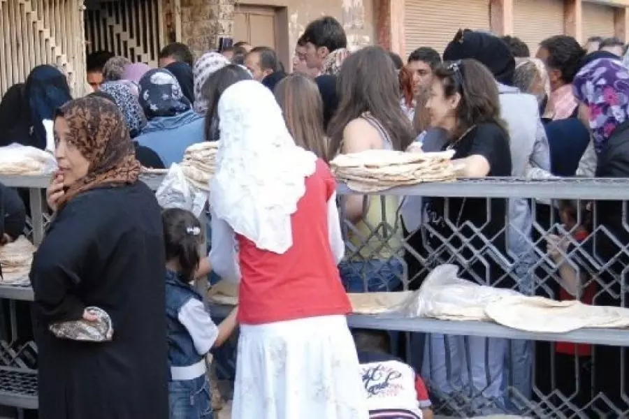 مسؤول لدى النظام يبرر أزمة الخبز لـ"اعتماد المواطنين عليه في طعامهم" ..!!
