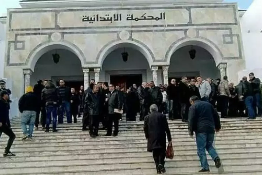 أحكام بالسجن بحق تونسي وزوجته التحقوا بداعش في سوريا