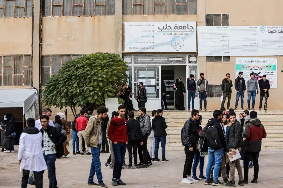 بعد جدل لرفع رسم التسجيل ... رئيس "المؤقتة" يمنح طلاب "جامعة حلب الحرة" ترفعاً إدارياً