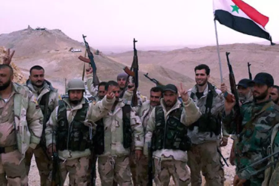 "الحاج دهقان" يغري مقاتلي الميليشيات الإيرانية في ديرالزور بالمال