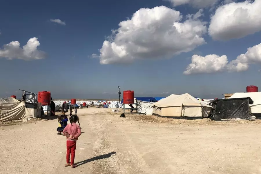 فرنسا تخصص القسط الأكبر من مساعداتها الإنسانية لمخيم "الهول"