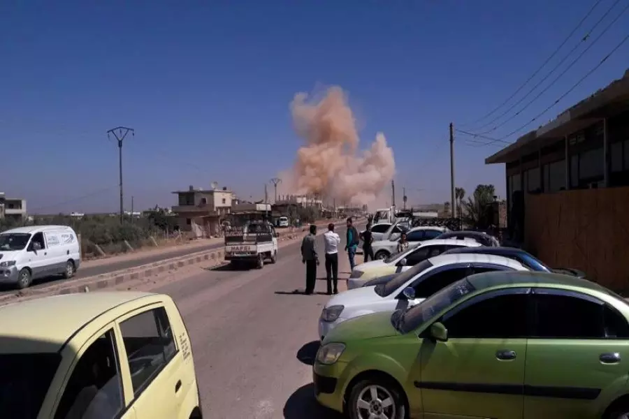 شهداء وجرحى بعد غارة جوية استهدفت مقرا لجيش اليرموك بطفس في درعا