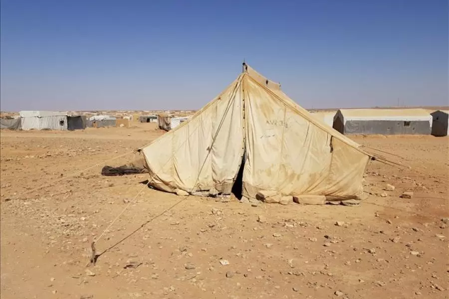‎لمعاناة أبنائها من الجوع.. نازحة سورية تحرق نفسها بمخيم "الركبان"