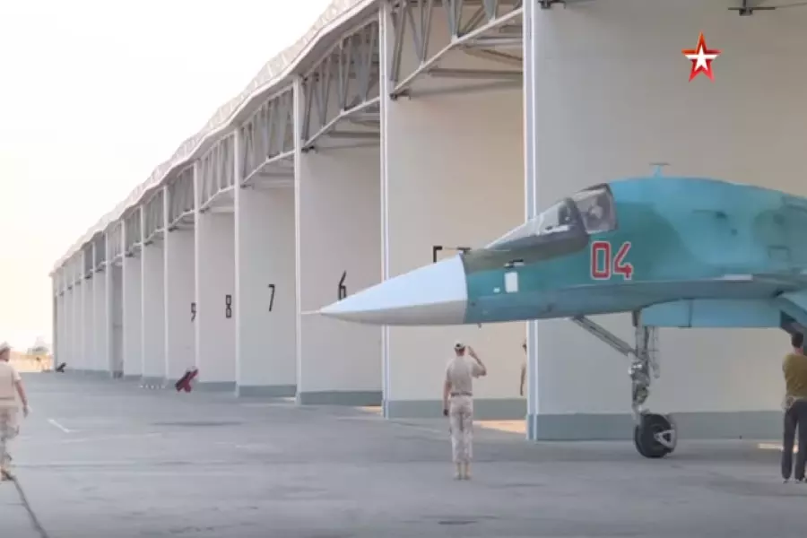 لحمايتها من الرصد والاستهداف ... روسيا تنشئ 18 مخبئاً للطائرات الحربية في حميميم