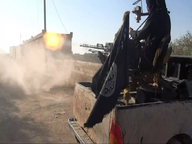 تنظيم الدولة يشن هجوما على مطار ديرالزور العسكري ... و يستهله بعمليتين تفجيريتين