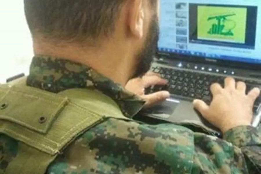 تلغراف: "حزب الله" يدرب الآلاف كـ "جيوش إلكترونية" لبث الانقسامات وتهديد المنتقدين