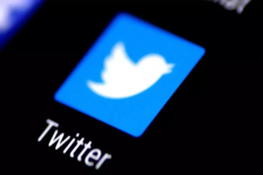 "تويتر" تغلق 4800 حساب مرتبطة بالحكومة الإيرانية