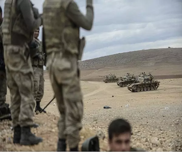 الجيش التركي ينشر دبابات بمنطقة حدودية مع سوريا