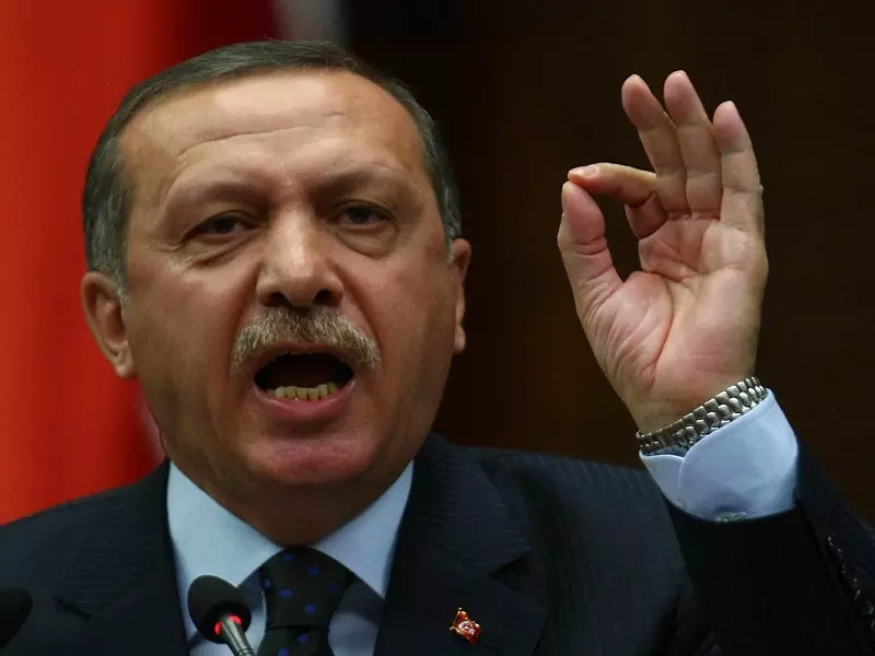 أردوغان يهدد بفتح حدود تركيا مع الاتحاد الأوروبي أمام اللاجئين