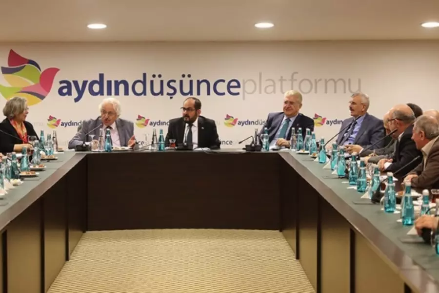 رئيس الحكومة المؤقتة يشارك في ندوة أقامتها جامعة "أيدين" التركية عن سوريا