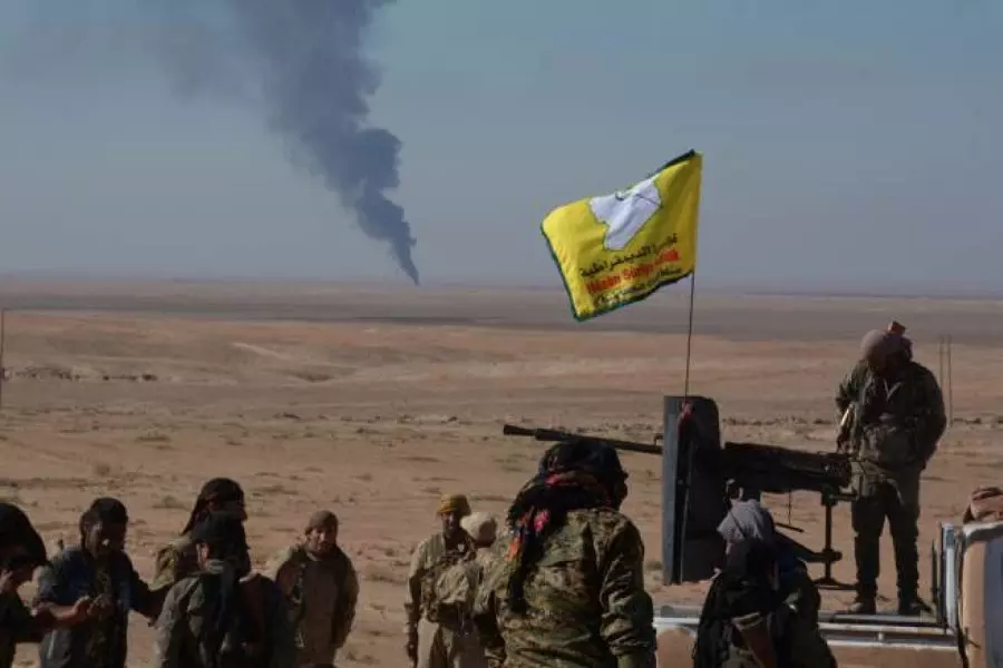 أهالي الرقة يتخوفون من استقرار الوحدات الكردية في المنطقة بعد طرد تنظيم الدولة