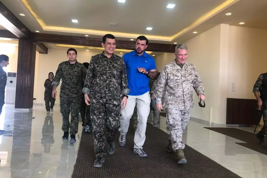 وفد عسكري أمريكي رفيع يزور قائد قسد في عين العرب (كوباني)