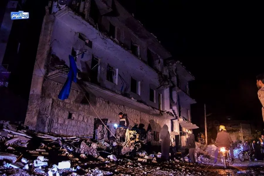 ارتقاء أربعة شهداء جراء انفجار صاروخ من مخلفات قصف جوي سابق في مدينة أريحا بإدلب