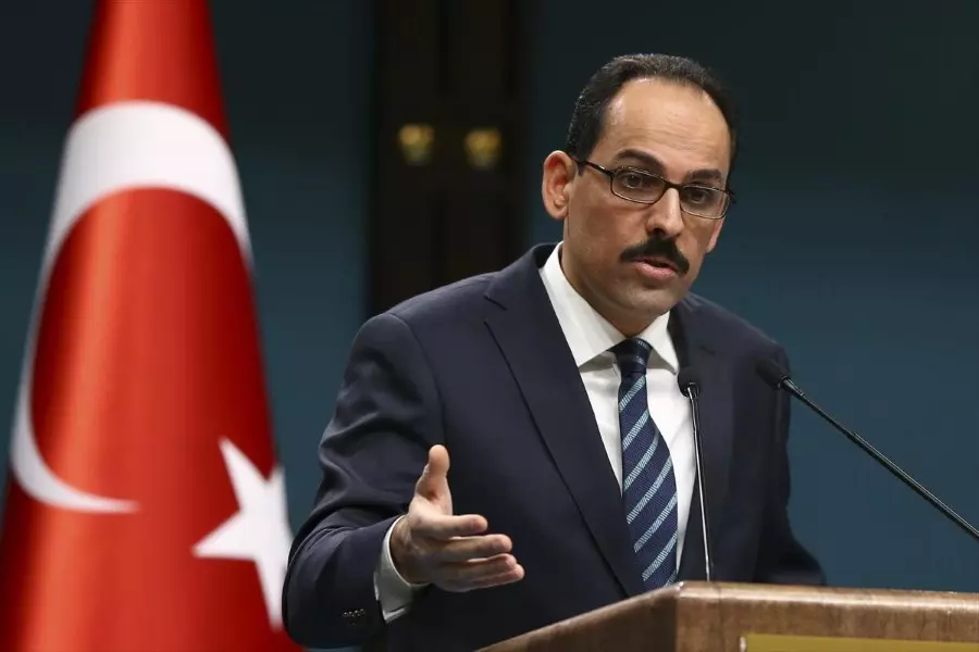 تركيا تؤكد قيامها بواجبها في سوريا.. وترفض وجود الوحدات الكردية في المؤتمر الوطني