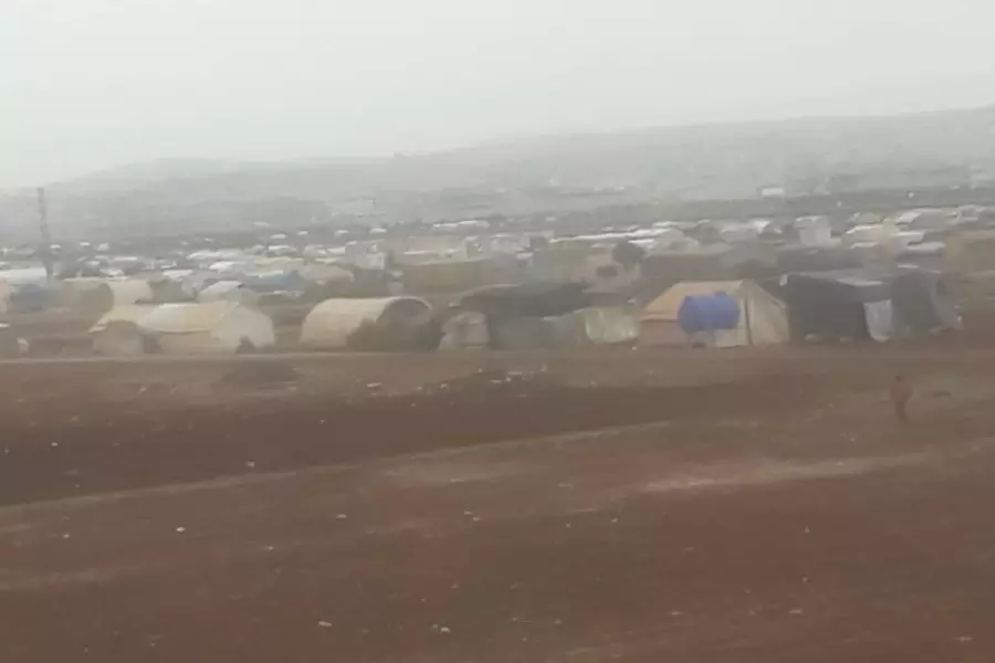 غلاء الخبز وانقطاع الدعم يهدد حياة 1100 عائلة مهجرة في مخيمات تل الكرامة شمال إدلب