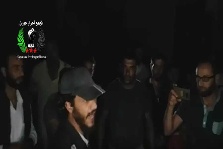 بعد خروج مظاهرة تنديدا بتخاذل القادات في الجنوب ... قوات الأسد تستهدف بلدة المزيريب