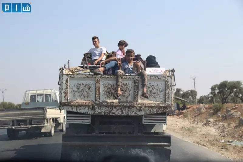 وسط تصاعد حركة النزوح ... حكومة الإنقاذ تواصل التضييق على النازحين شمال إدلب
