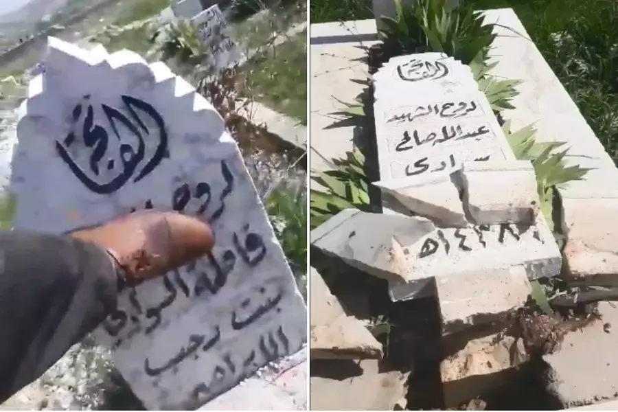 وحشية عناصر الأسد .. شبيح يشتم والده وأقاربه ويدنس مقابر الشهداء في حيش بريف إدلب