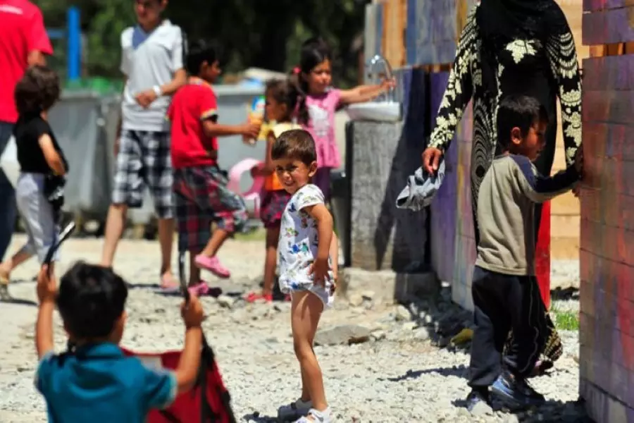 بعد لوكسمبورغ ... ألمانيا تستقبل عشرات الأطفال من مخيمات اللاجئين في اليونان