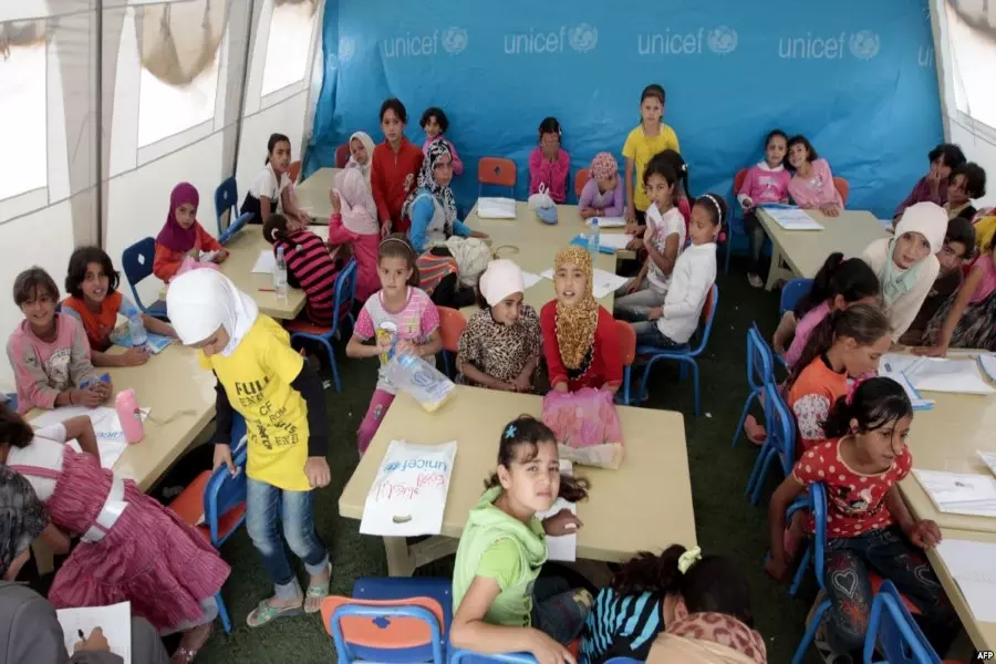 اليونيسيف يغلق مدارس مخيم الزعتري في الأردن.. والحجة قلة الدعم
