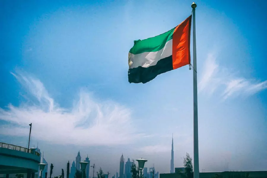 وسائل إعلام إماراتية تكشف عن تقديم الإمارات مساعدات بملايين الدولارات "استجابة للأزمة السورية"