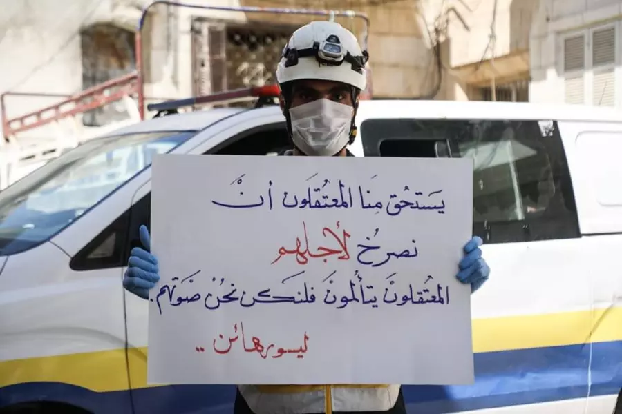 "ليسوا رهائن" .. "الخوذ البيضاء" تطلق حملة إعلامية لتسليط الضوء على ملف المعتقلين في سجون الأسد