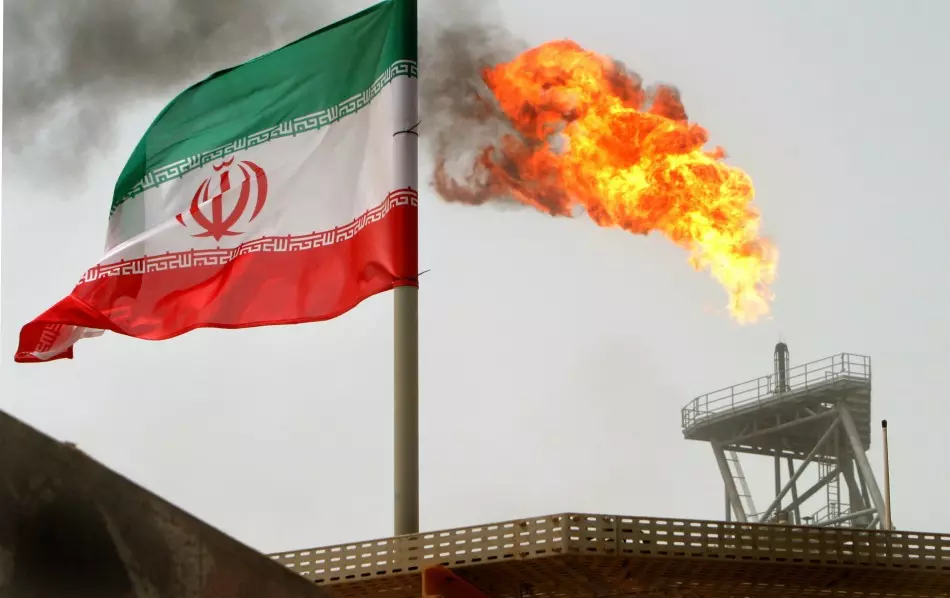 الشعب يدفع ثمن خسارات إيران الدولية