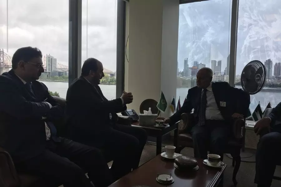 وفد هيئة التفاوض يلتقي الأمين العام لجامعة الدول العربية في نيويورك