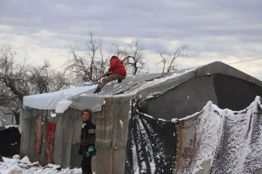 الأمم المتحدة: أضرار كبيرة وبالغة في مخيمات المهجرين بسبب الثلوج شمال غرب سوريا