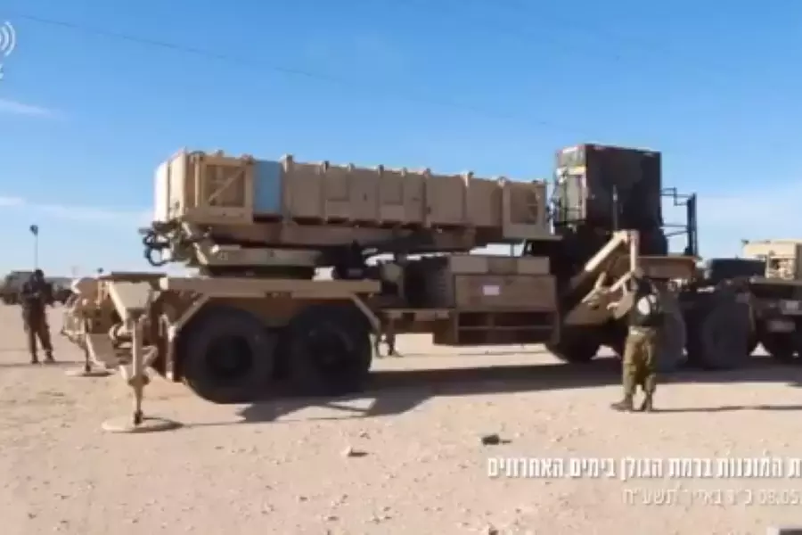 الاحتلال الإسرائيلي يرصد تحركات عسكرية إيرانية على حدود الجولان ويضع قواته في حالة تأهب