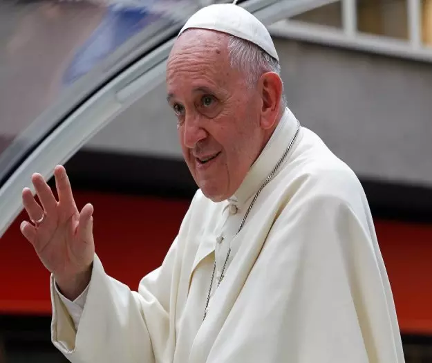 بابا الفاتيكان يدعو لإطلاق سراح 3 رجال دين مختطفين في سوريا