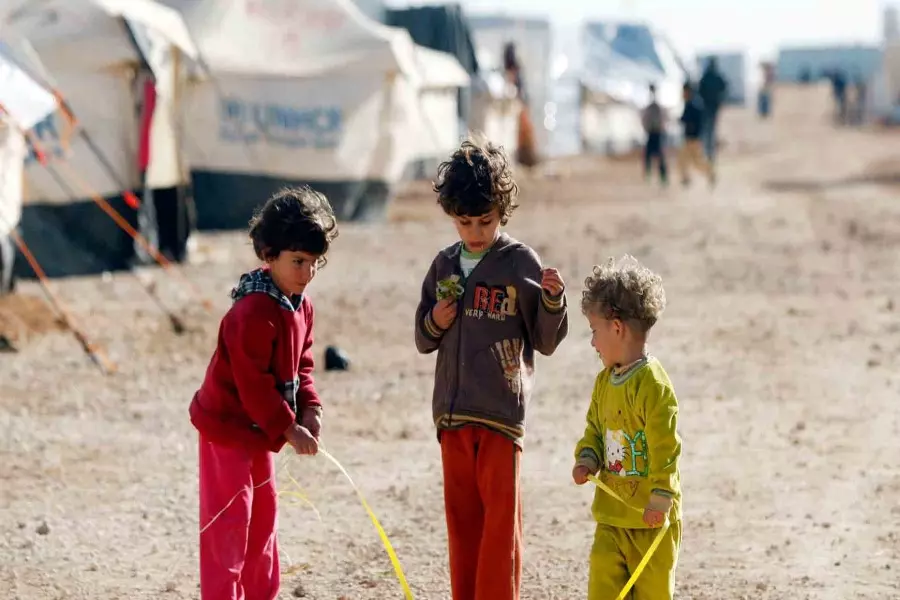أكثر من نصف اللاجئين السوريين في الأردن من الأطفال