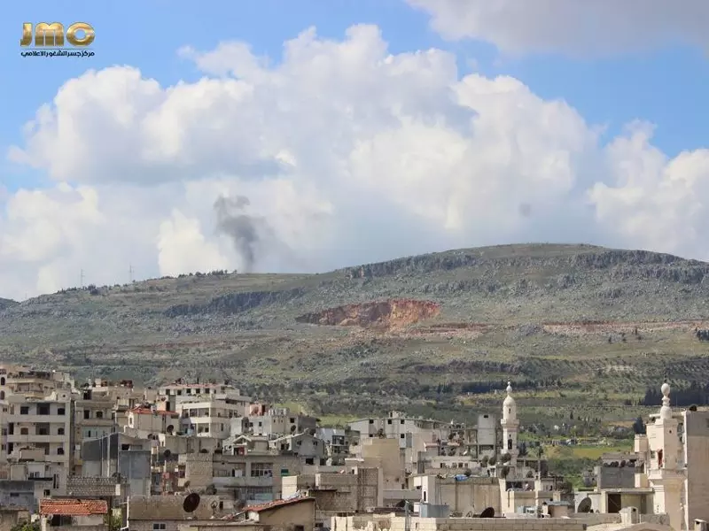 شهداء وجرحى بقصف جوي استهدف الغسانية بريف إدلب
