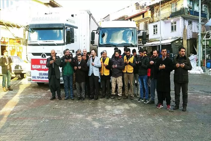 مؤسسات تركية ترسل 3 شاحنات إغاثية إلى إدلب