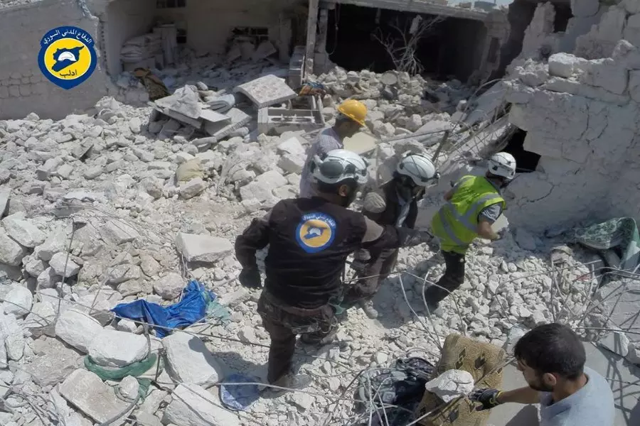 شهداء وجرحى بقصف جوي لطيران (الأسد – روسيا) على مناطق عدة بإدلب