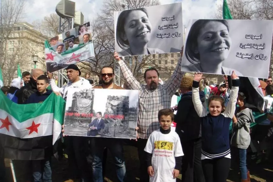 خمس سنوات على اختفاء "رزان زيتونة" ورفاقها ومنظمات تحمل "جيش الإسلام" مسؤولية كشف الحقيقة