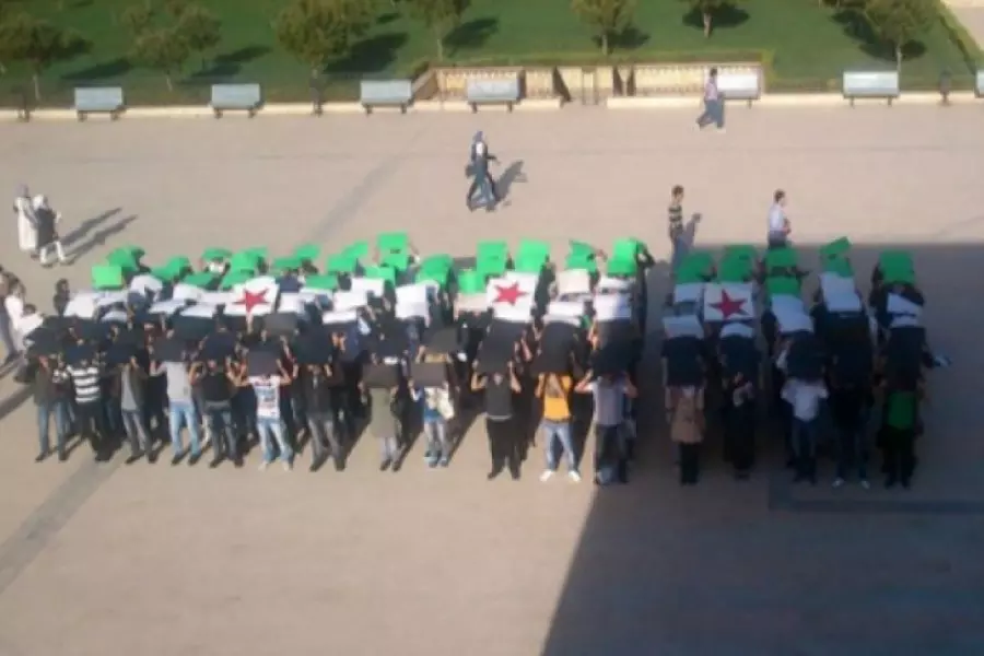 طلاب الحقوق في جامعة حلب الحرة ينددون بإغلاق تحرير الشام لمقرات الجامعة ومراكز المفاضلة