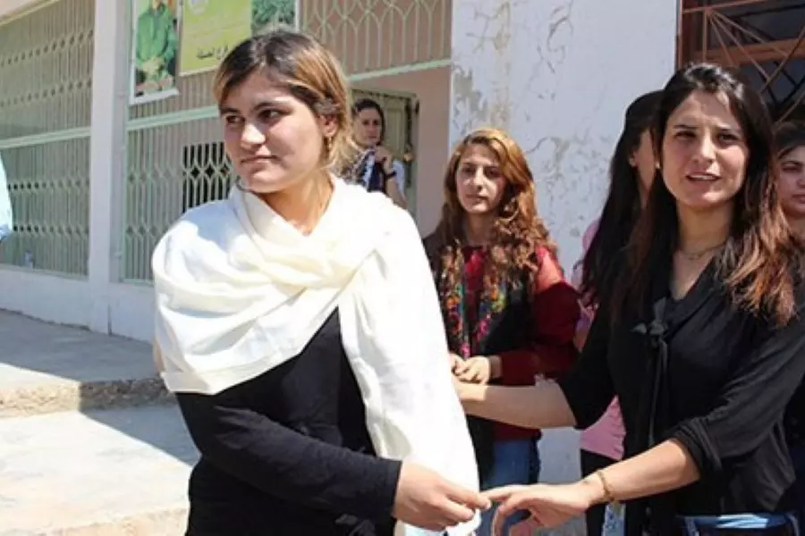 5 نساء وطفل إيزيديين تُسلهم قسد لمجلس سنجار العراقي